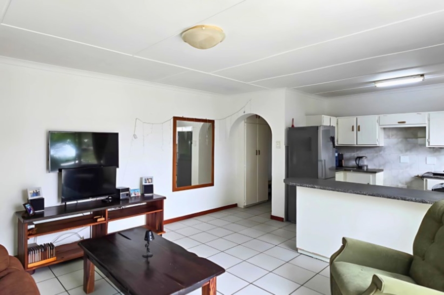 5 Bedroom Property for Sale in Gonubie Eastern Cape